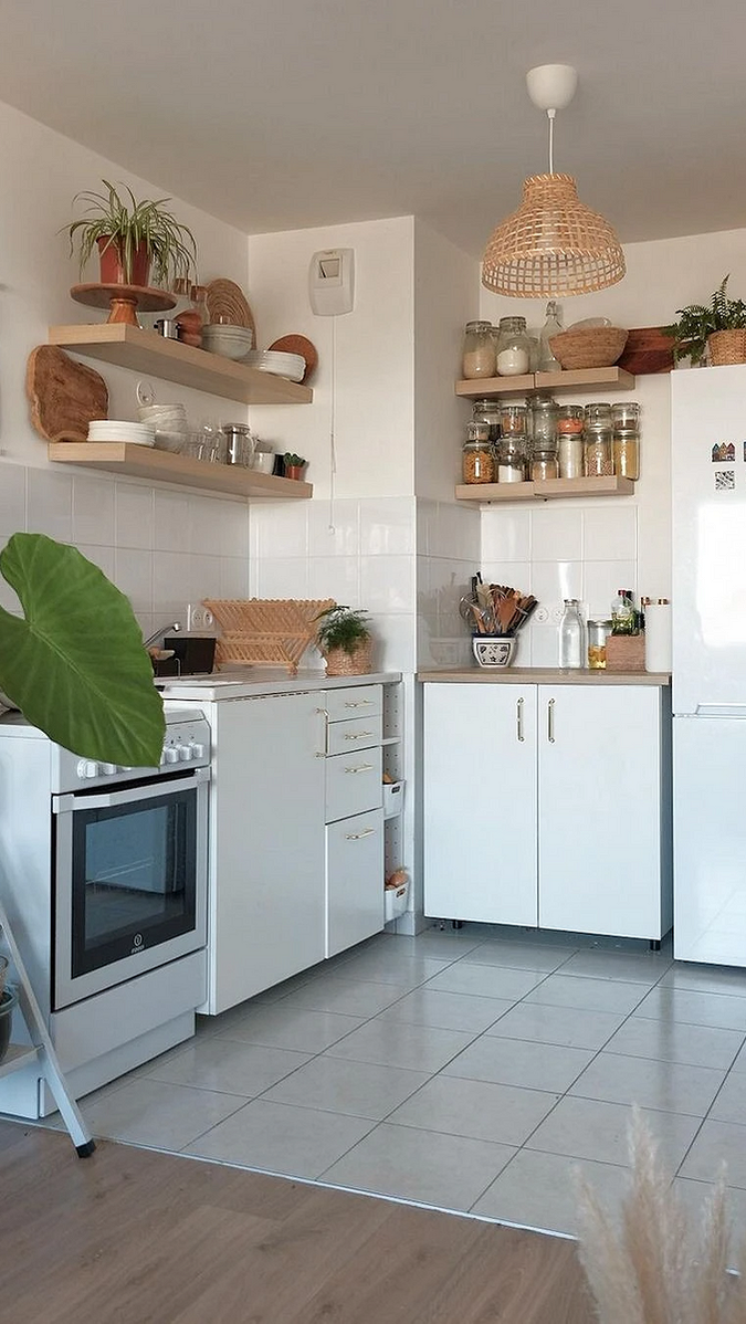 Кухня с холодильником: 5 вариантов расположения техники и 78 фотоидей