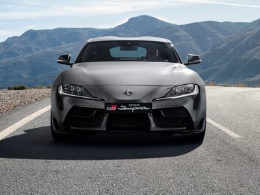 slide image for gallery: 24544 | Toyota Supra