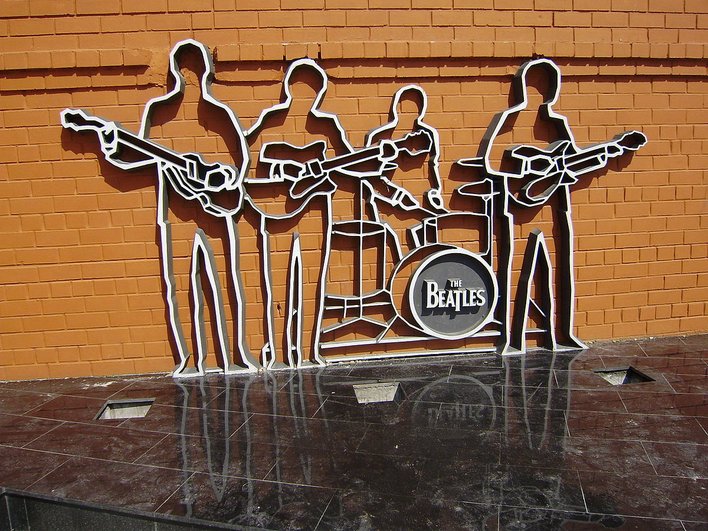 Памятник группе The Beatles в Екатеринбурге