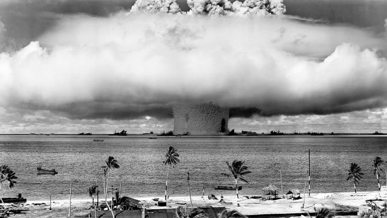 Подводный ядерный взрыв бомбы «Бэйкер» в 1946 году.