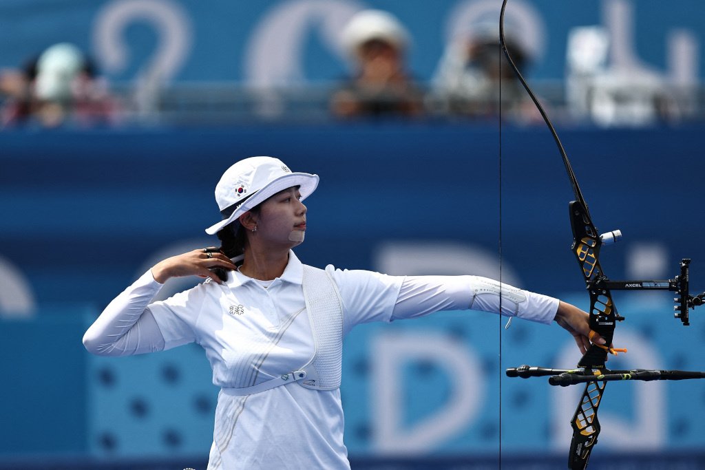 Южнокорейская спортсменка выиграла золото Игр в стрельбе из лука