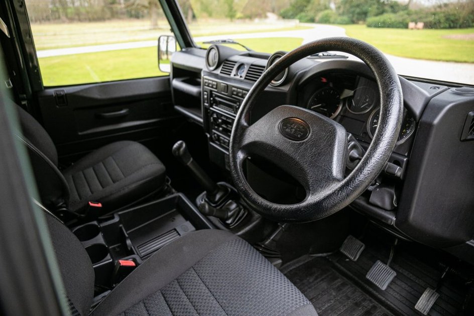 На аукцион выставили редчайший Land Rover короля Чарльза На аукцион выставили редчайший Land Rover короля Чарльза