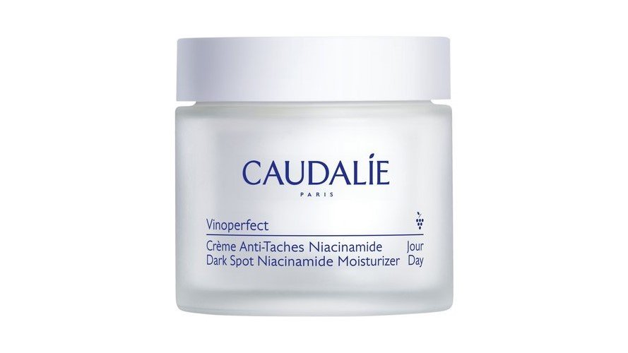 Дневной крем для лица для сияния кожи фирмы CAUDALIE серии Vinoperfect