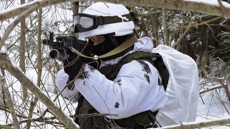 Боец на учениях в День РВСН 