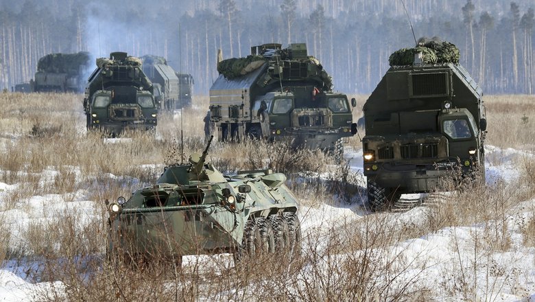 Колонна военной техники в День РВСН