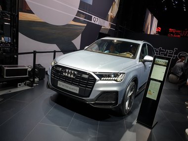 slide image for gallery: 25028 | Audi Q7