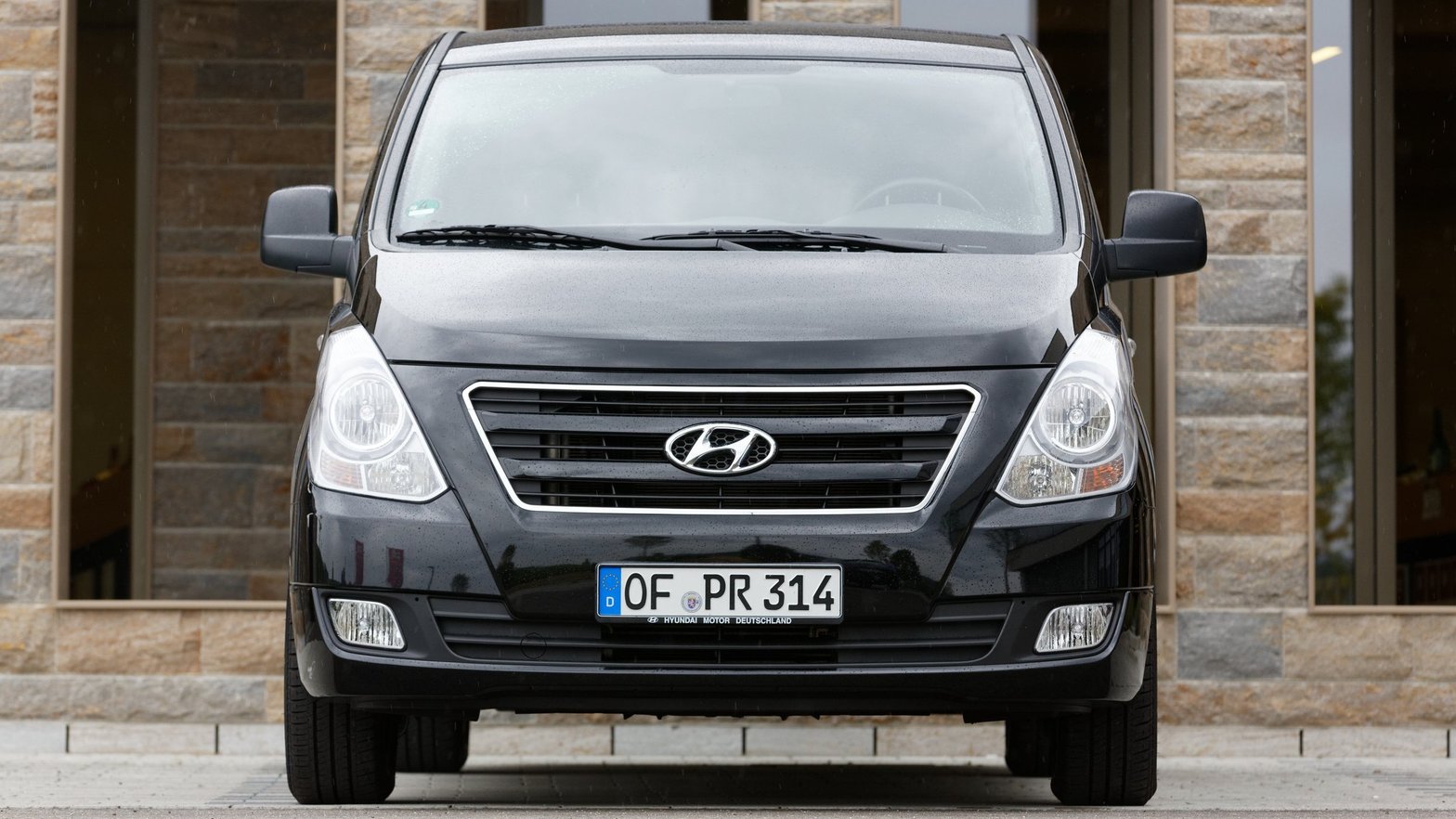 Hyundai H-1