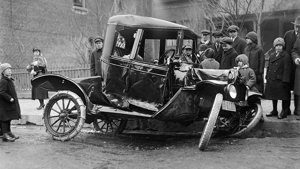 В 1910 20 годах. Автомобиль Форд 1910 года. Модель т Форд 1917. Автомобильные аварии в 1910-1960.