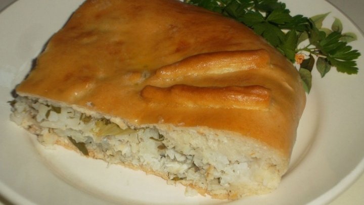 Рыбный пирог - 10 рецептов в духовке с пошаговыми фото