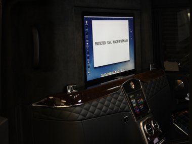 slide image for gallery: 17958 | Trasco Bremen - Mercedes-Benz G500