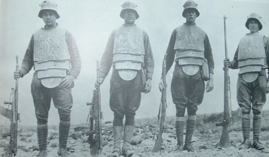 Нагрудники у немцев в Первую мировую войну.