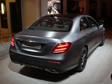 slide image for gallery: 19699 | Детройт 2016. Mercedes-Benz E-класса