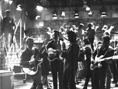 Группа The Ventures Группа The Ventures