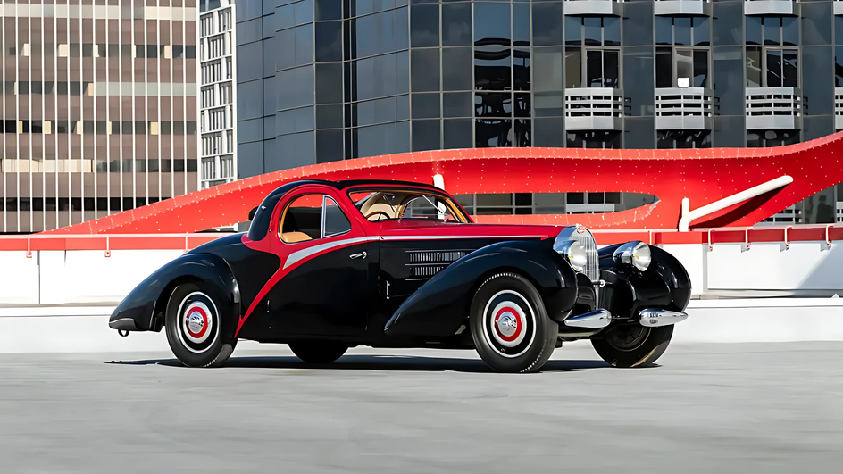 Этот экземпляр Bugatti Type 57 C Atalante был выпущен в мае 1939 года