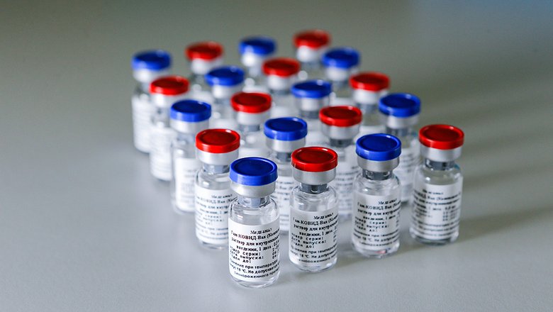 Еврокомиссар заявил о ненадобности вакцины «Спутник V» для ЕС0