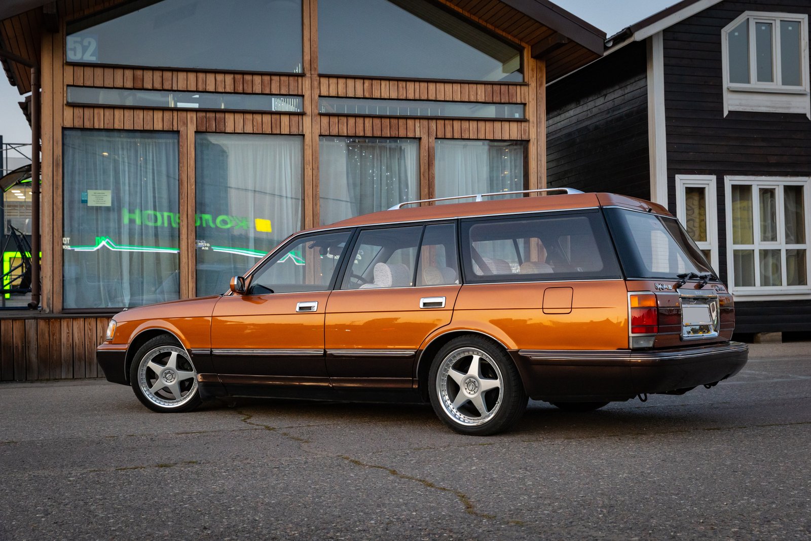 Toyota Crown Wagon: как создать совершенство