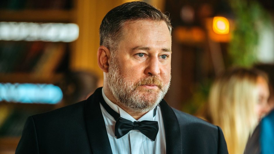 Алексей Розин в сериале «Три плюс три» Алексей Розин в сериале «Три плюс три» 