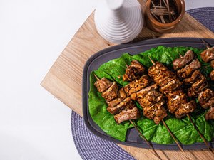 Шашлык на шпажках