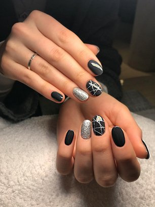 Маникюр из аккаунта Chicnailspl