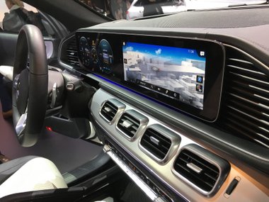 slide image for gallery: 23786 | Mercedes-Benz GLE