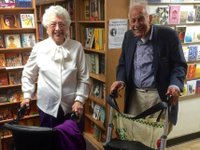 Content image for: 490244 | Свидание вслепую: 93-летняя женщина и ее 90-летний кавалер стали звездами Сети