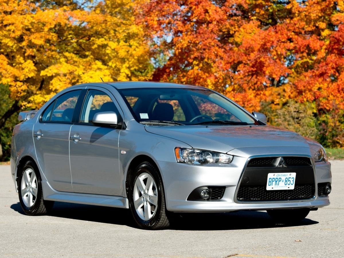 Mitsubishi lancer 2013