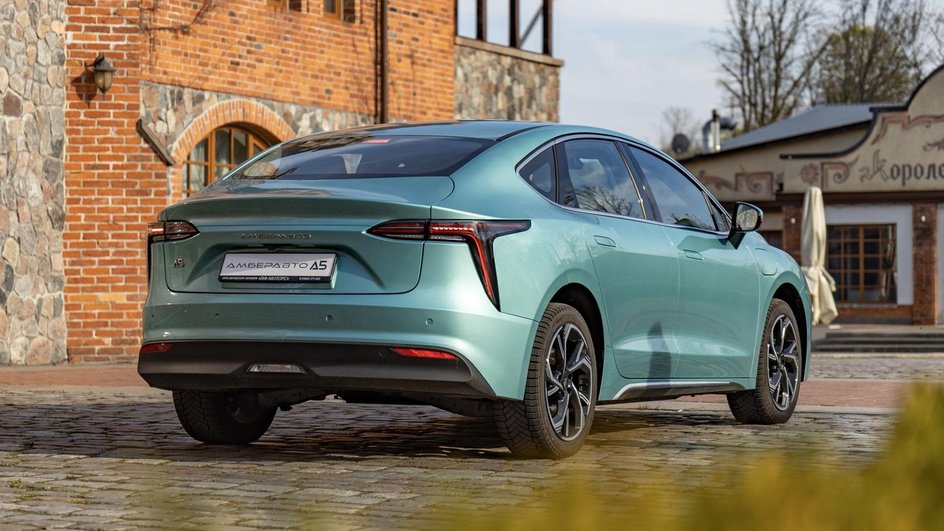 Калиниградский Автотор обновил седан Амберавто А5 Калиниградский Автотор обновил седан Амберавто А5