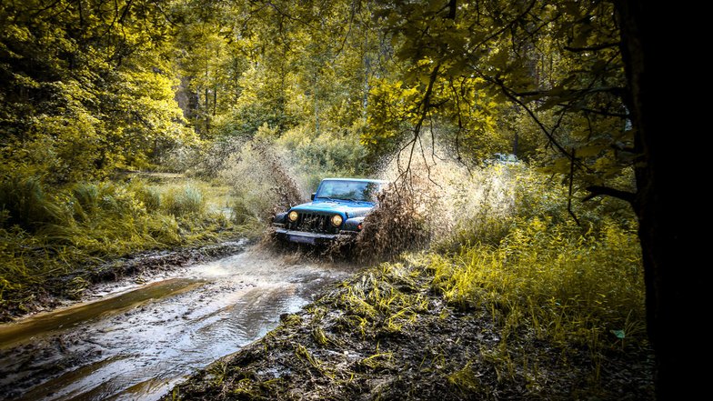 slide image for gallery: 17655 | Jeep Wrangler