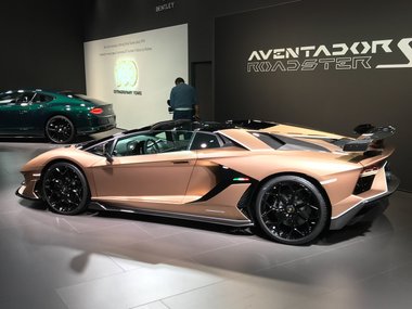 slide image for gallery: 24215 | Lamborghini Aventador SVJ Spyde