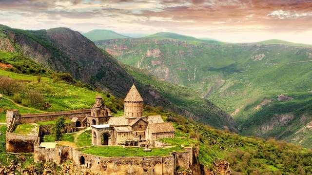Монастыри Армении