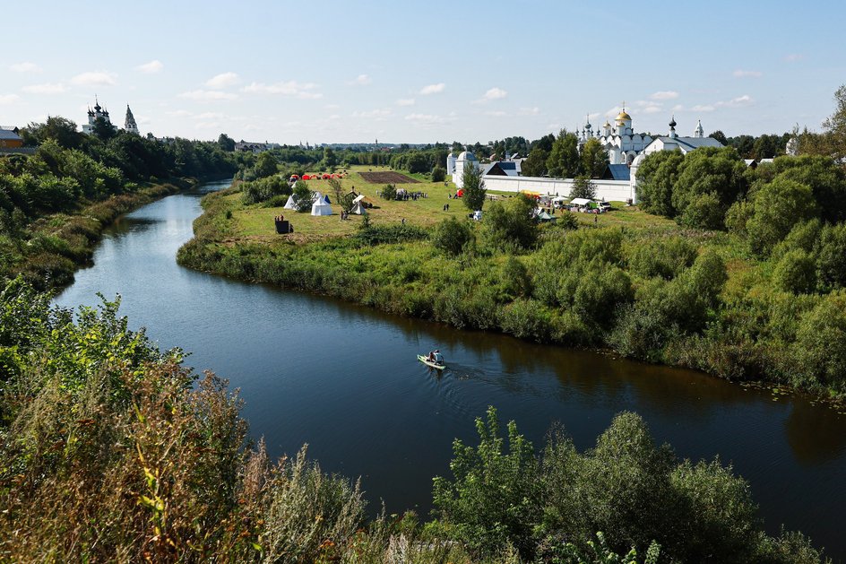 Суздаль. Вид на реку Каменку