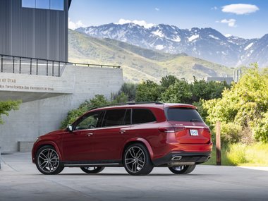 slide image for gallery: 24632 | Mercedes-Benz GLS 580
