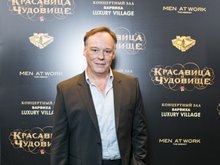 Кристоф Ганс на премьере «Красавицы и чудовища» в Москве Кристоф Ганс на премьере «Красавицы и чудовища» в Москве