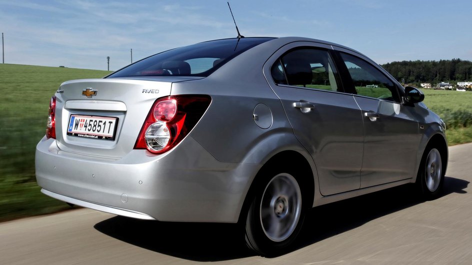 Chevrolet Aveo II 2011 - 2015 Седан