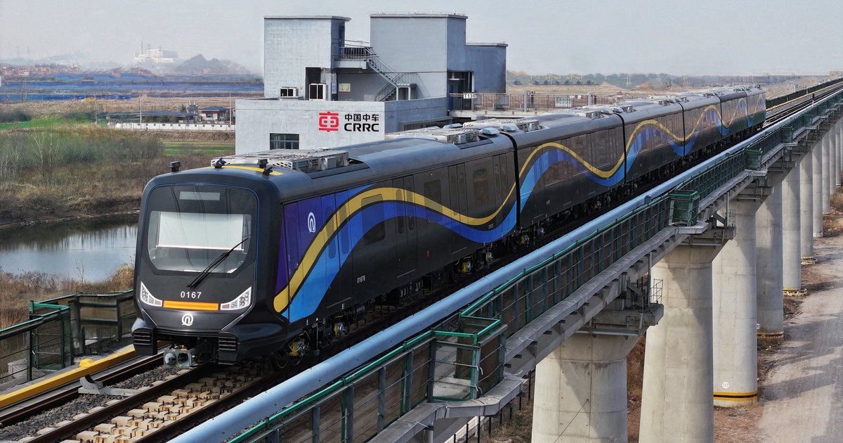 Представлен первый в мире поезд из углеродного волокна