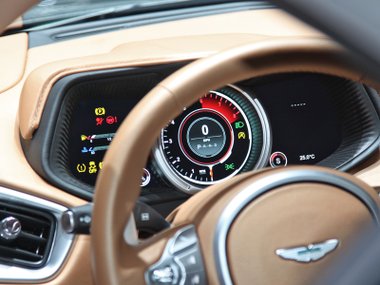slide image for gallery: 20565 | Aston Martin DB11
