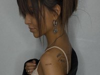 Content image for: 524695 | Певица Zivert сделала две новые татуировки