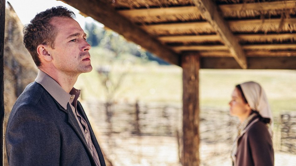 Владимир Веревочкин в роли Юрия в сериале «Солдатская мать» Владимир Веревочкин в роли Юрия в сериале «Солдатская мать»