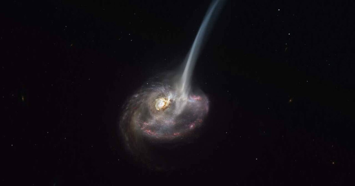 Ученые показали уникальную галактику вблизи