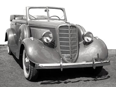 ГАЗ 11-40 (1938 г.). Его заводчане сделали также по сталинской «просьбе», изрядно помучавшись с усилением кузова. И не в прок. Вышло всего-навсего шесть экземпляров. ГАЗ 11-40 (1938 г.). Его заводчане сделали также по сталинской «просьбе», изрядно помучавшись с усилением кузова. И не в прок. Вышло всего-навсего шесть экземпляров.