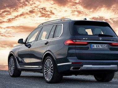 slide image for gallery: 23821 | BMW X7