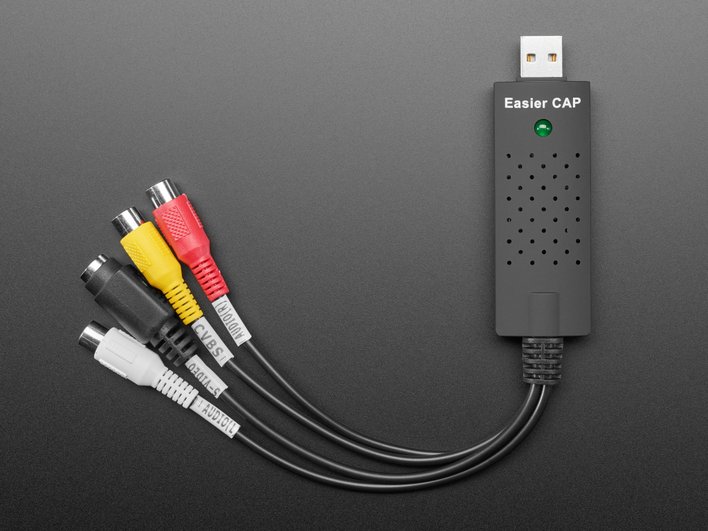 USB-видео захват с проводами для подключения аудио и видео через разъёмы RCA (тюльпаны) — красный, жёлтый, белый и чёрный.