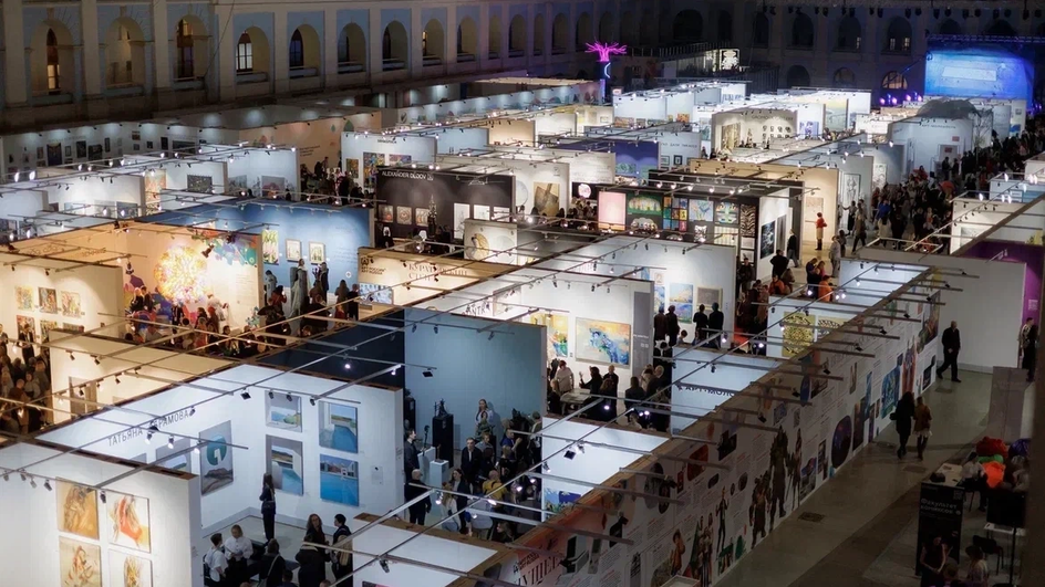 Ярмарка современного искусства «Арт Россия» Ярмарка современного искусства «Арт Россия»