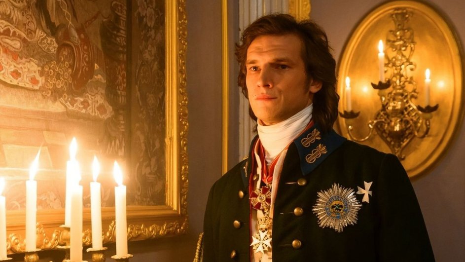 Евгений Романцов в сериале «Александр I» Евгений Романцов в сериале «Александр I»
