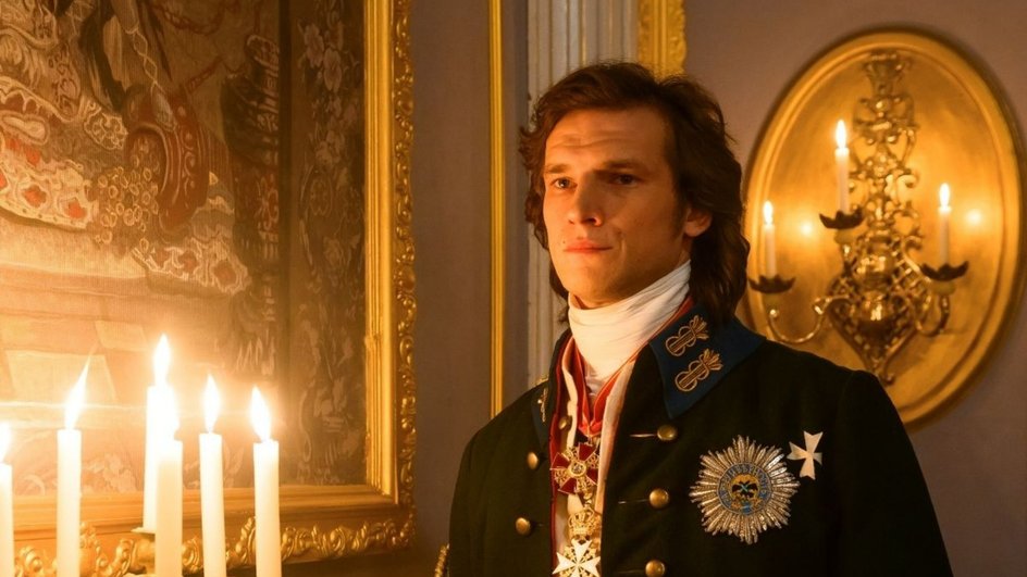 Евгений Романцов в сериале «Александр I» Евгений Романцов в сериале «Александр I»
