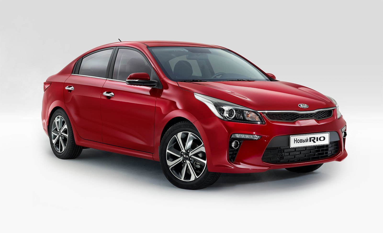 Kia Rio: официальные фото новой модели (внешность и салон)