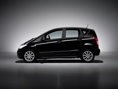 slide image for gallery: 26449 | Mercedes-Benz A