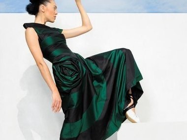 Slide image for gallery: 3260 | Комментарий lady.mail.ru: Черно-зеленое платье от Ольги Стан