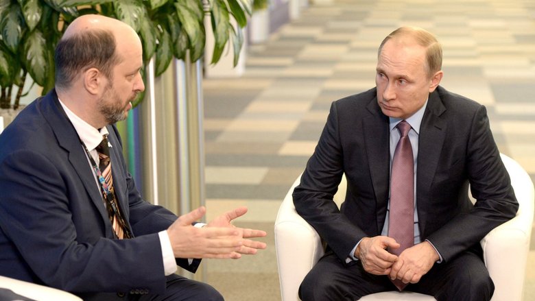 Герман Клименко и Владимир Путин на форуме «Интернет Экономика». / Фото: пресс-служба президента России