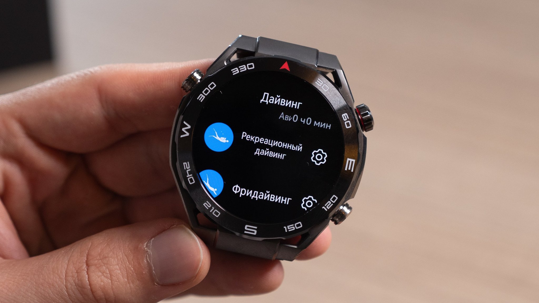 Обзор умных часов Huawei Watch Ultimate — Hi-Tech Mail.ru